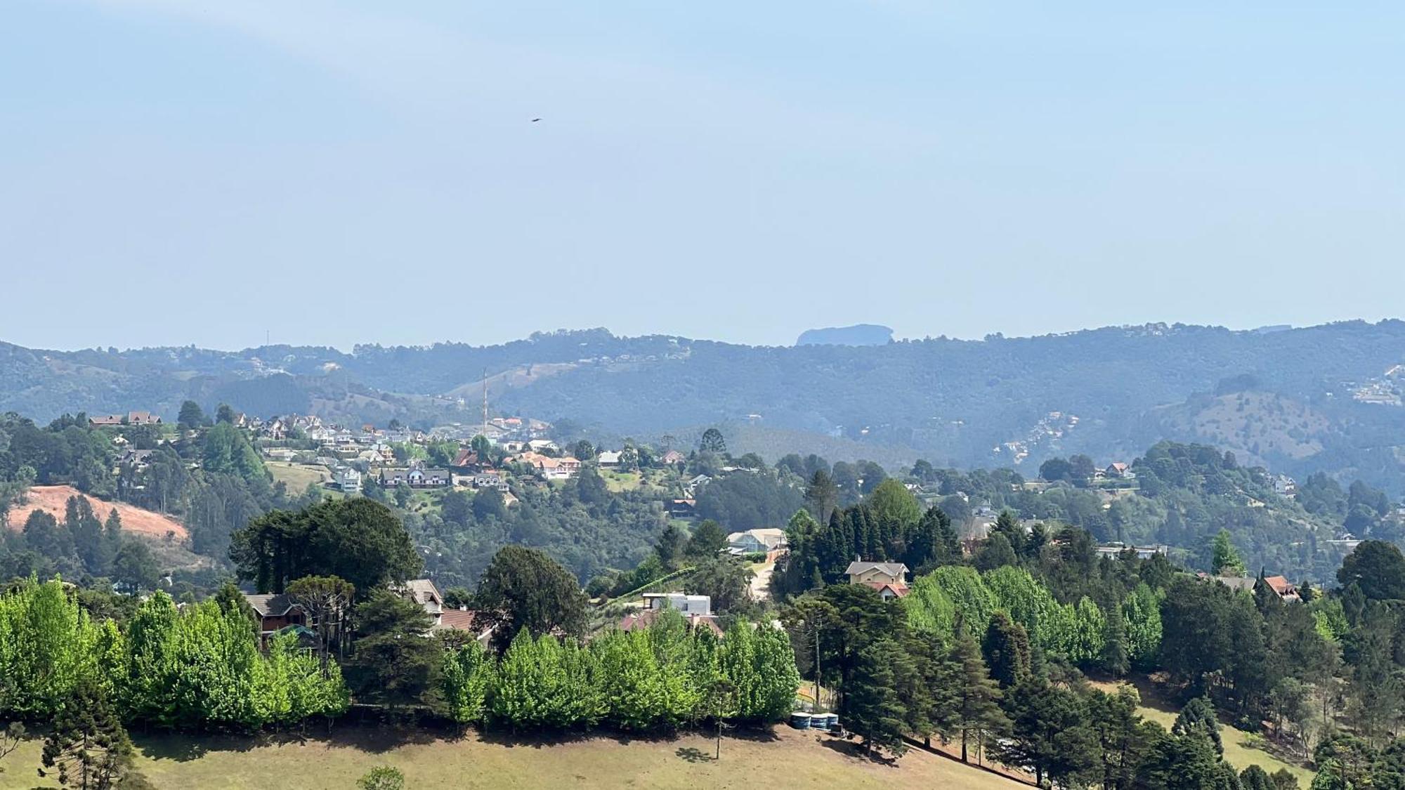 Apartamento No - Vista A Montanha *